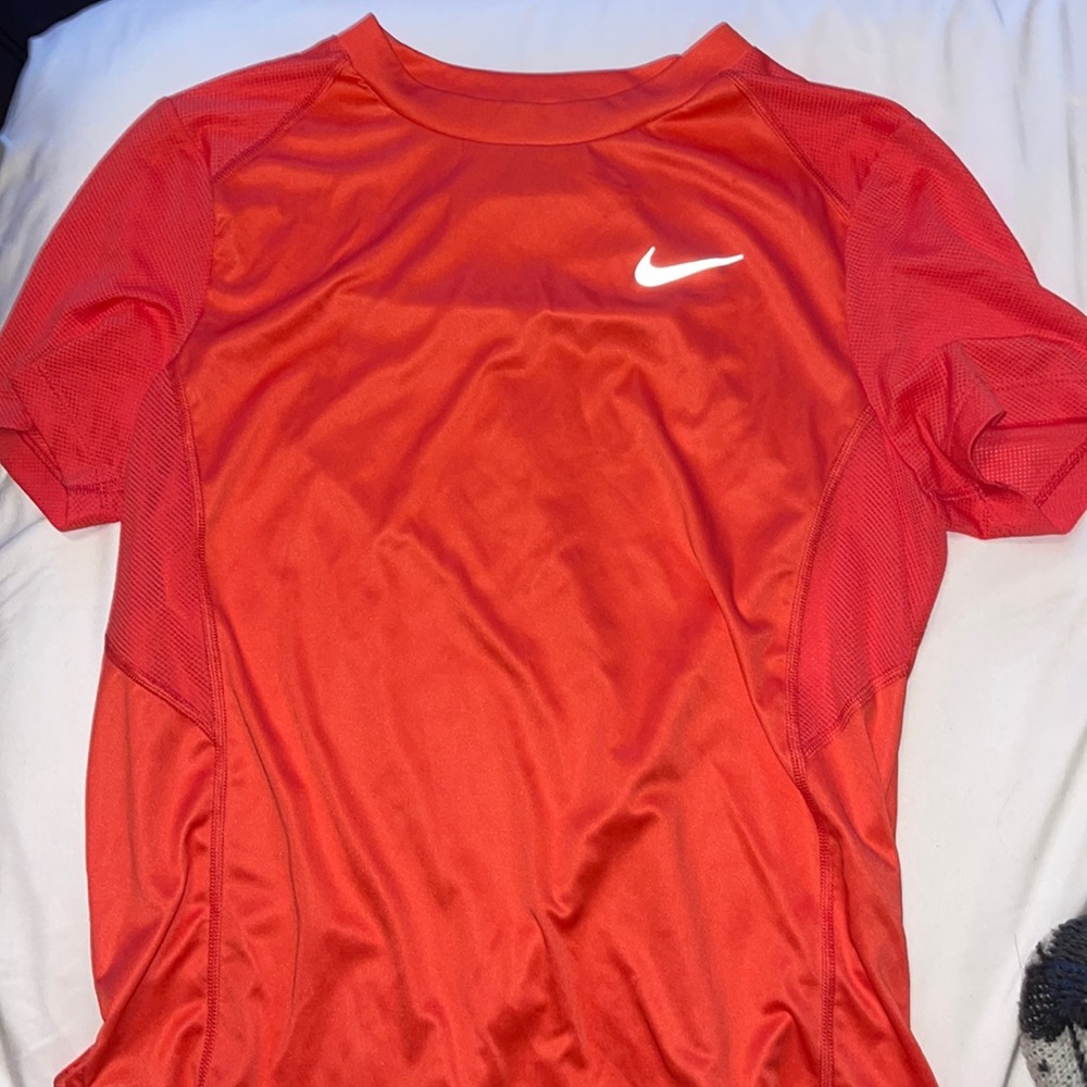 ORANGE/ SALMON nike running shirt SIZE: s